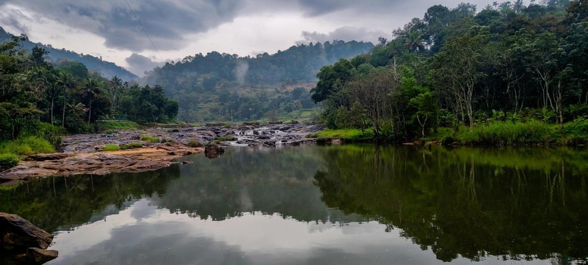 Mistey Valley Munnar Villa Anachal Exterior foto